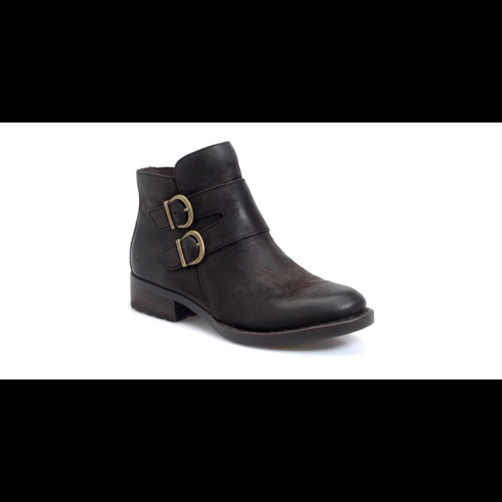 Born Adler Cafe Distressed Boots size 7
